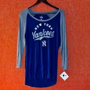 New York Yankees women's long sleeve tee